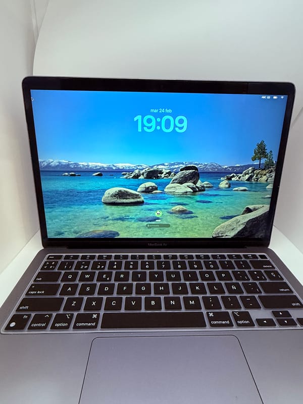 MacBook Air 13" Apple Silicon M1 8GB/512GB (Sin caja Original de Segunda Mano, Gris Espacial)