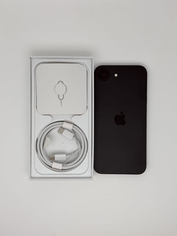 iPhone 16E 128GB Reacondicionado (Pantalla y Cámara Frontal Renovadas)