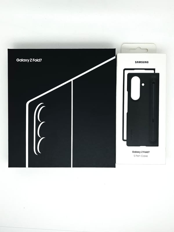 Samsung Galaxy Z Fold7 256GB Gris de Segunda Mano (Batería 100%, Marcas de Uso)
