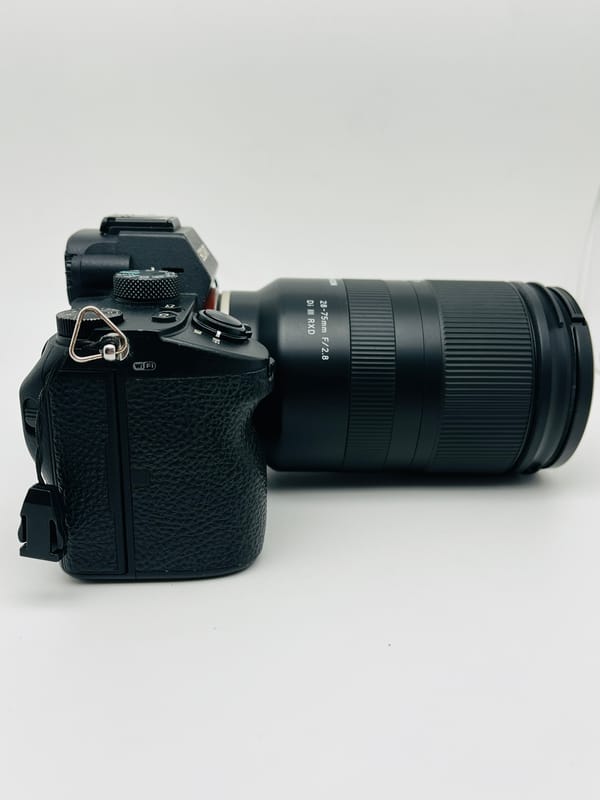 Sony  ILCE-7M3 + Objetivo Tamron 28-75mm f/2.8 Di III RXD (A036) de Segunda Mano
